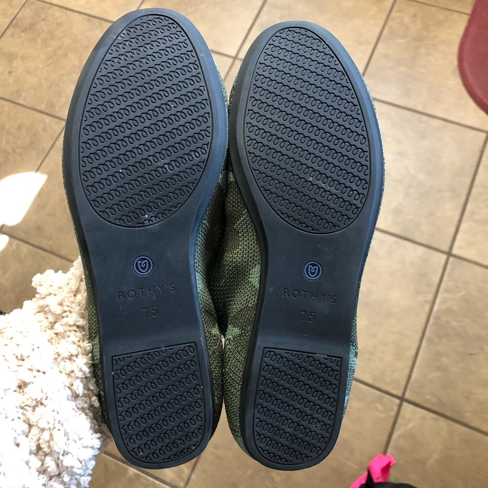 Rothys Camo loafers - Picture 2 of 5